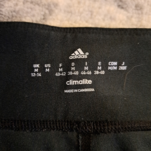 Adidas Capri Climate Leggings - Size Medium - Picture 2 of 4